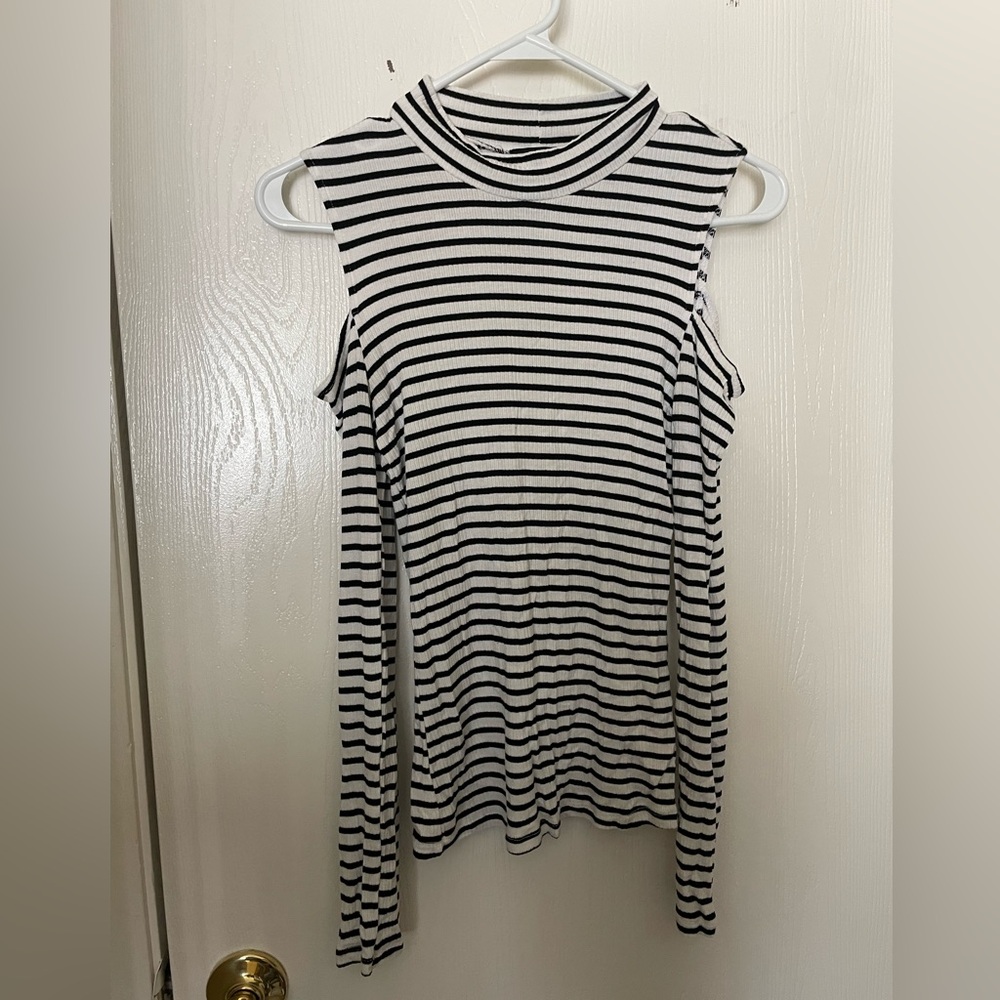 Timing Black & White Long Sleeve Cold Shoulder Top